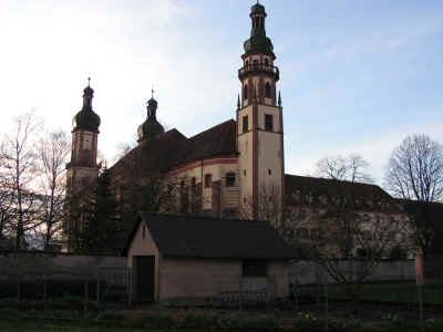 l'Abbatiale vu de l'Est
